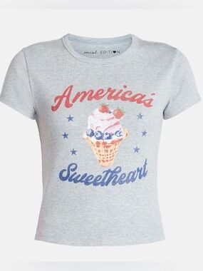 NWT Social Edition America’s Sweetheart Graphic Tee Gray Women’s Large Patriotic